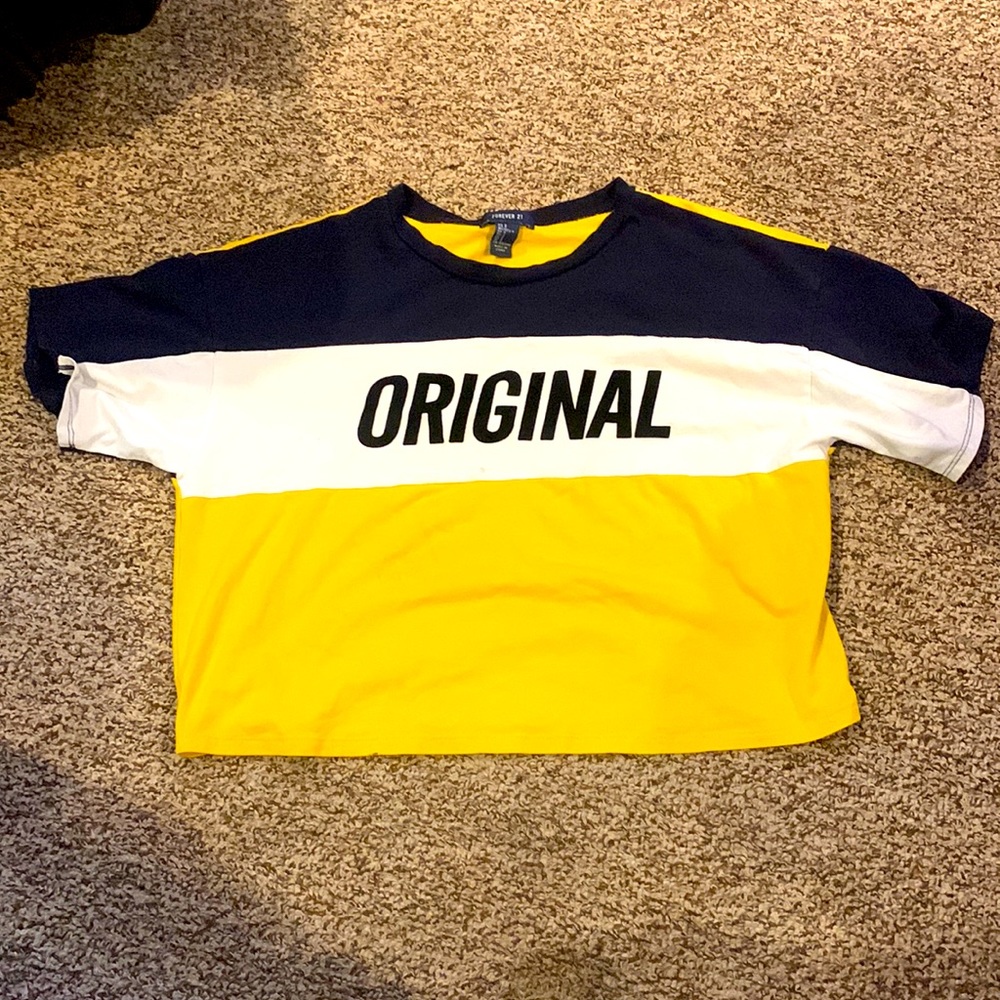 Women’s Size Small Forever 21 crop top.